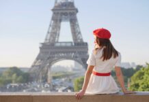 L’effet Emily ? Pourquoi de plus en plus d’Américains veulent s’installer en France