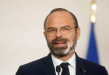 Édouard Philippe mal à l’aise suite à une question de Maïa Mazaurette sur sa maladie