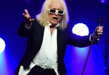 À Nice, un premier concert poussif pour la tournée de Michel Polnareff