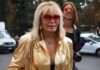 “Sept à Huit” : Amanda Lear se confie sur sa nouvelle vie en Provence et sa solitude
