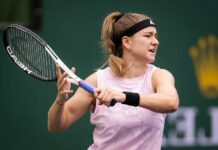 Roland-Garros 2023 : au bout d’un long combat, Muchova terrasse Sabalenka pour une place en finale