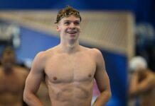 Mondiaux de natation : Léon Marchand, sacré champion du monde sur le 200 m papillon