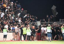 Le match Ajaccio-Bordeaux interrompu après de violents incidents en tribunes