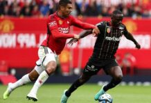 Match De Préparation : Revivez La Défaite Du Rc Lens Face À Manchester United Sur La Pelouse D’old Trafford
